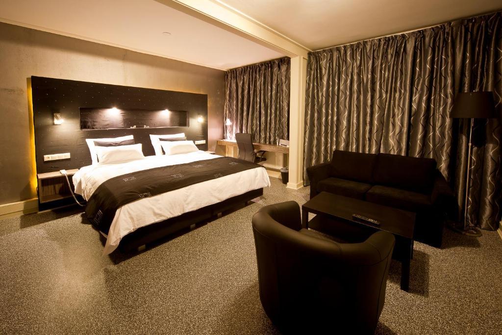 Raadhuis Dinther Suites Heeswijk-Dinther Værelse billede